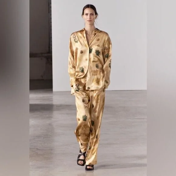 ZARA CO-ORD SET ZW COLLECTION PRINTED 100% SILK PANTS AND SHIRT